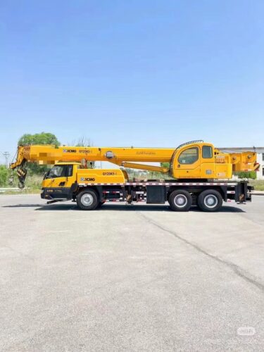 Crane - Crane 2063 - CLW Heavy Industry — China's Manufacturer of High-End Special-Purpose Vehicles